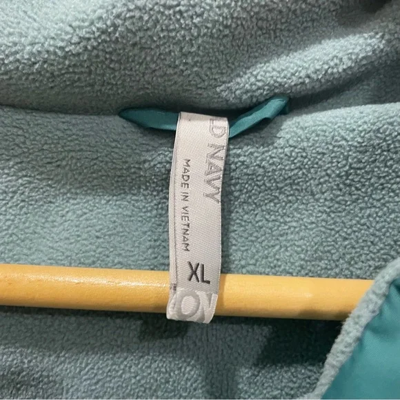 Old Navy Teal Puffer Vest Women’s XL Snap Front Quilted Winter Fleece Lined - Picture 2 of 10